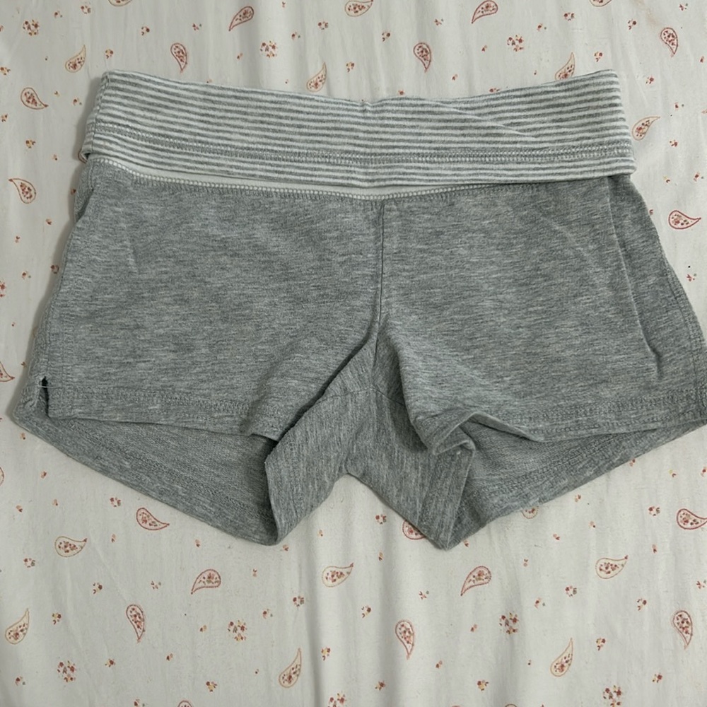 Brand is SO. Size S (8). Little girl shorts